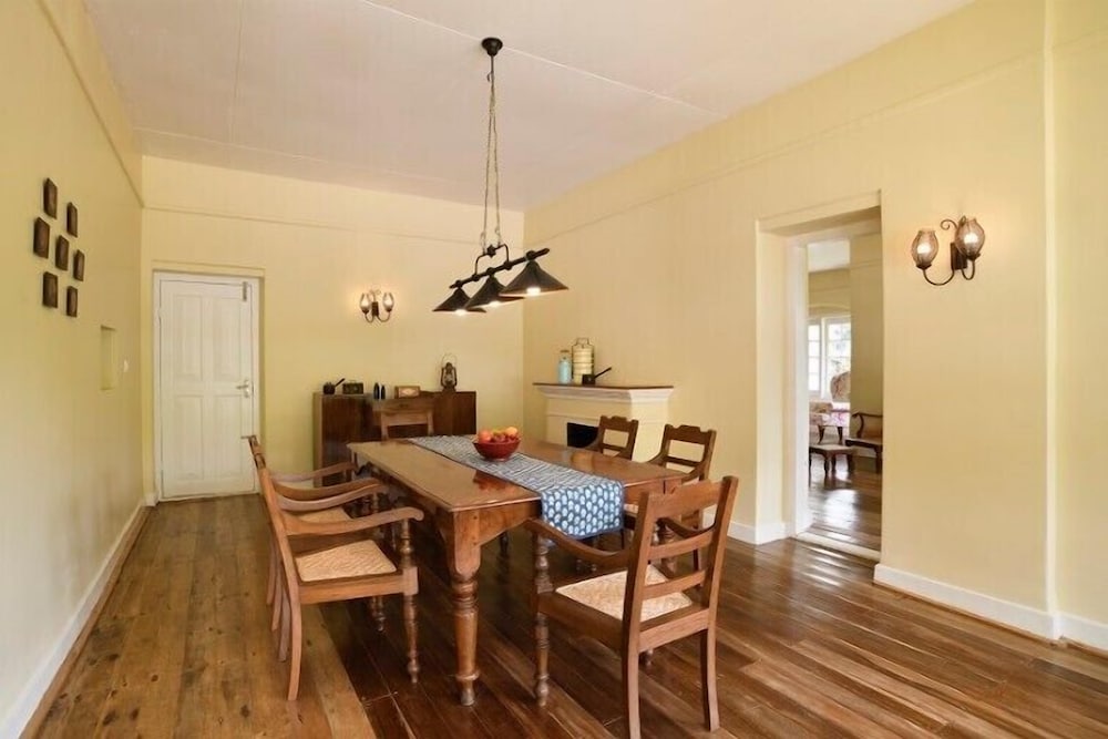 Фото Amã Stays & Trails Tea Estate Bungalows, Munnar