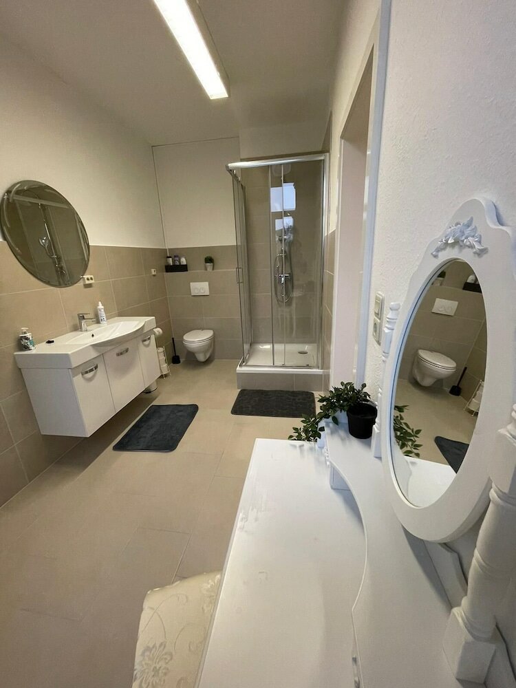 Фото Gäste-Liesel Ferienwohnungen