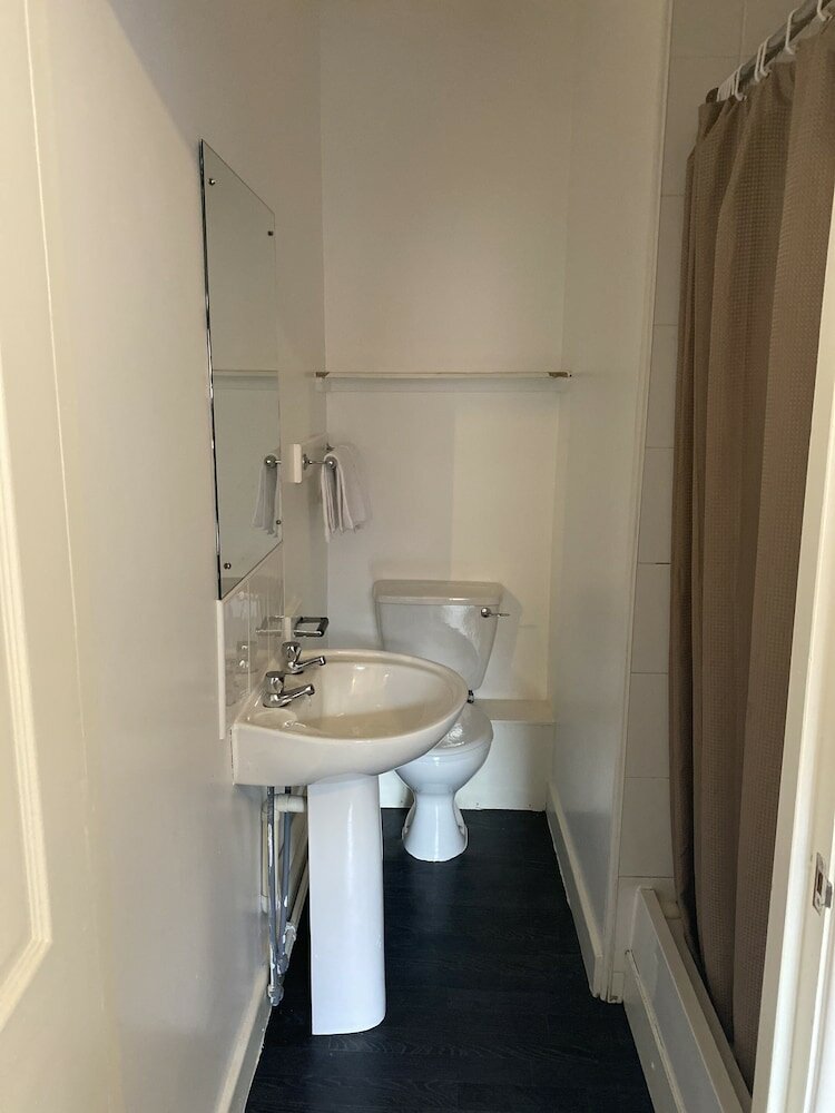 Фото Cooperage House