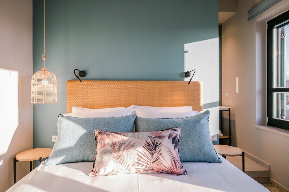 Фото House 8 - Heart of Old Town w Parking