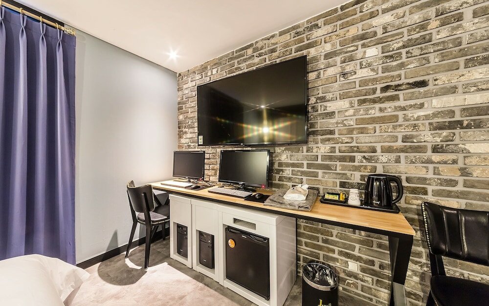 Фото Suwon Johnny B