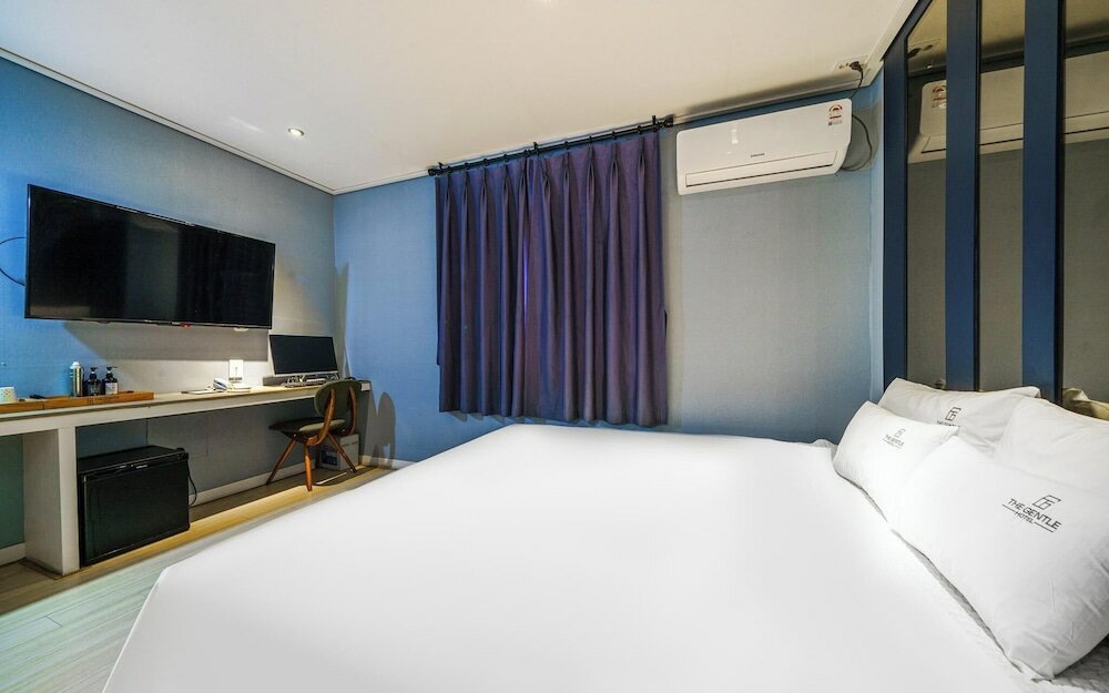 Фото Gimhae Eobangdong The Gentle Hotel