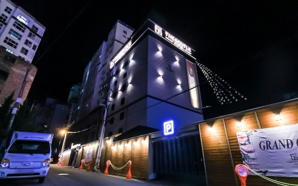 Фото Gimhae Eobangdong The Gentle Hotel