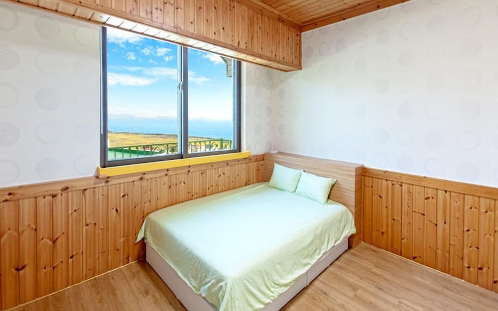 Фото Ganghwado Baobab Pension