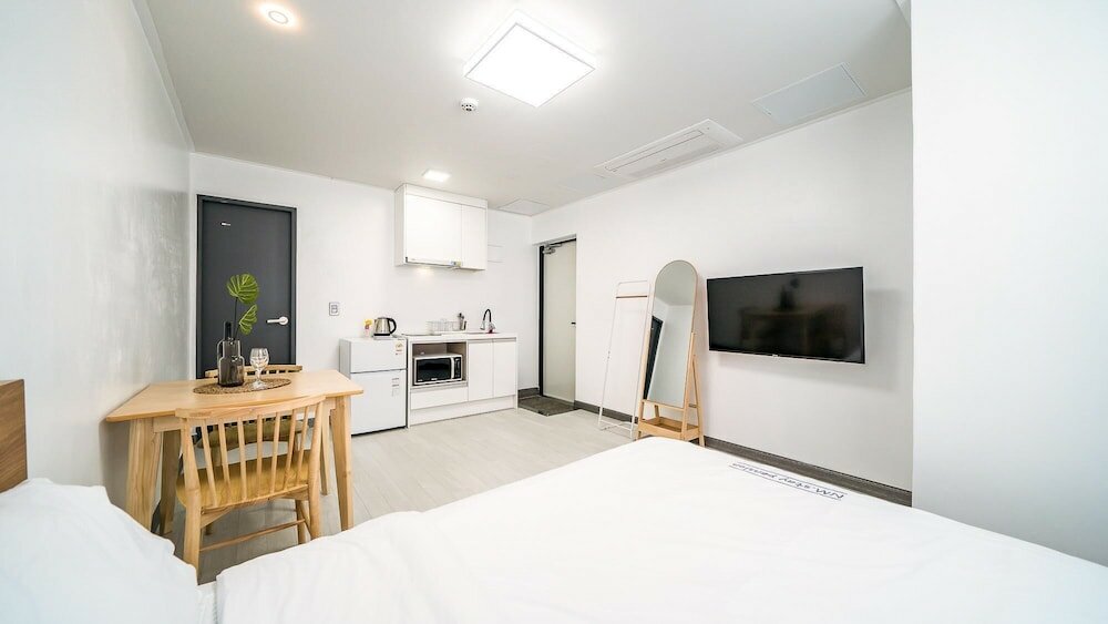 Фото Yeosu Nangmanstay Pension