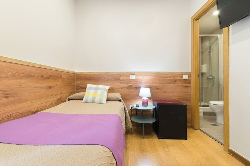 Фото Hostal Art Madrid