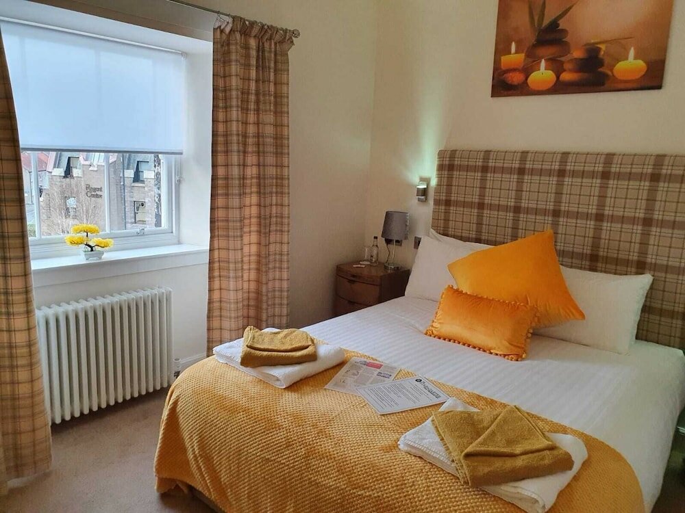 Фото Star and Garter Hotel