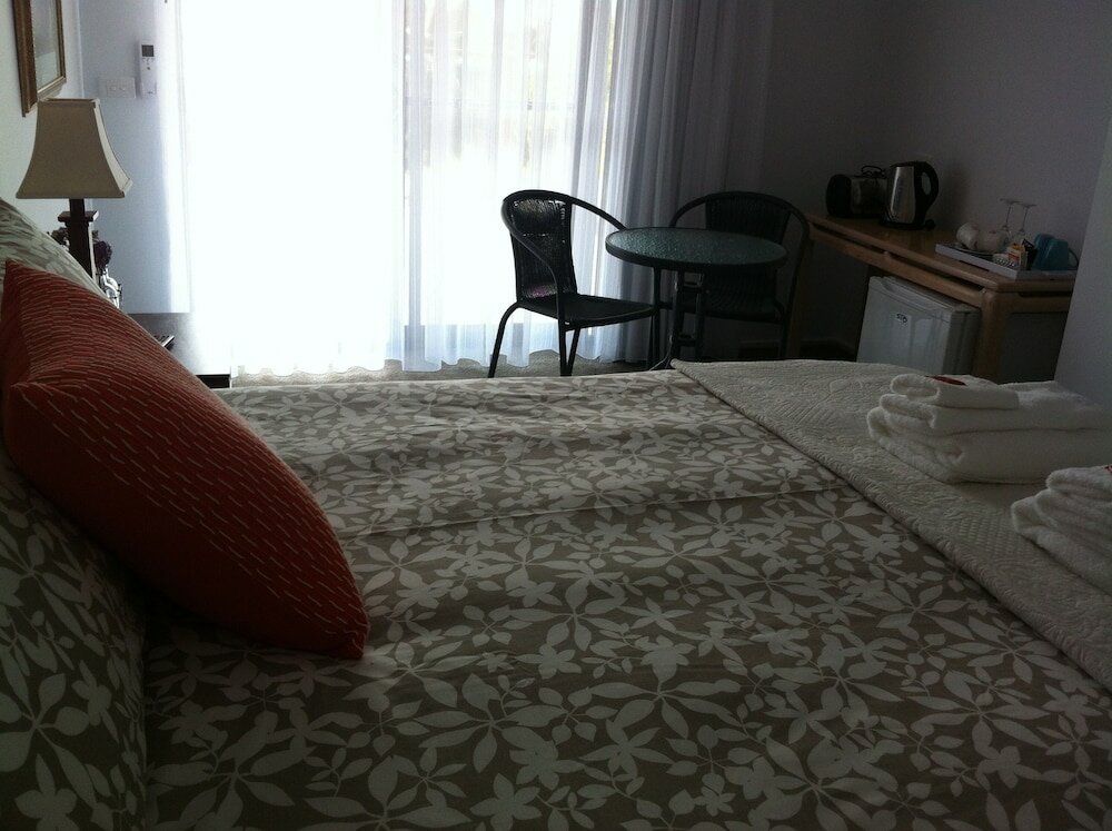 Фото Corinella On The Esplanade Bed & Breakfast