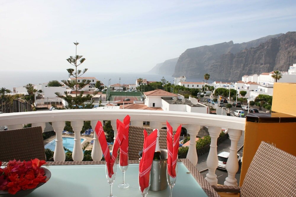 Фото El Marques Palace by Intercorp Hotel Group