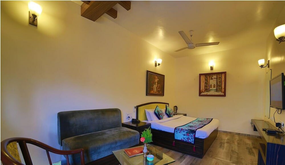 Фото Hotel Karnavati