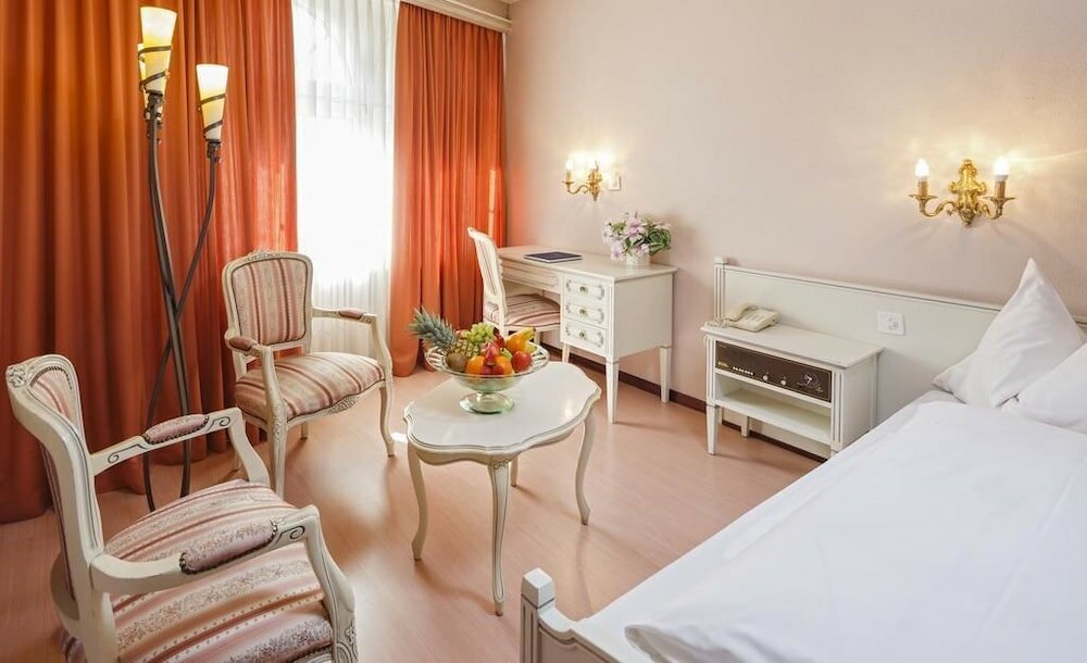 Фото Hotel Luzernerhof