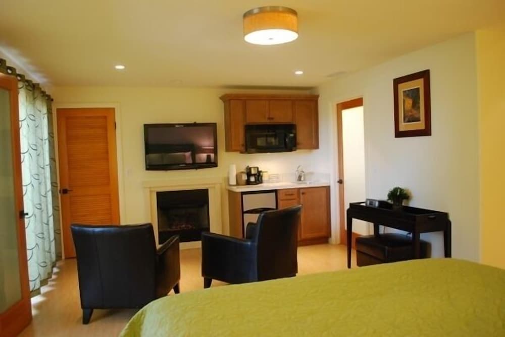 Фото Bella Capri Inn