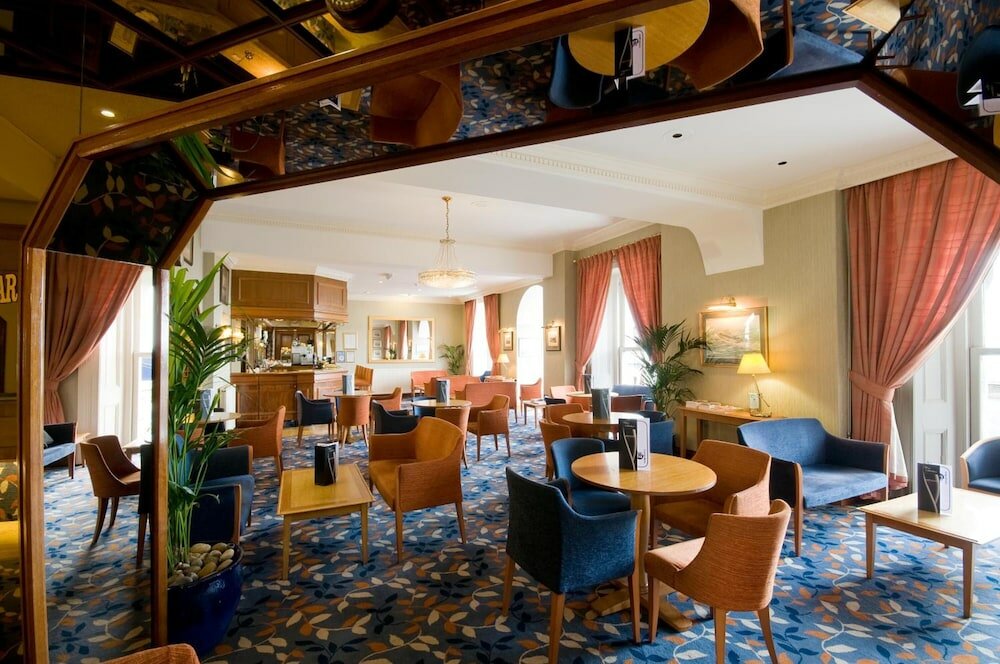 Фото The Royal Beach Hotel