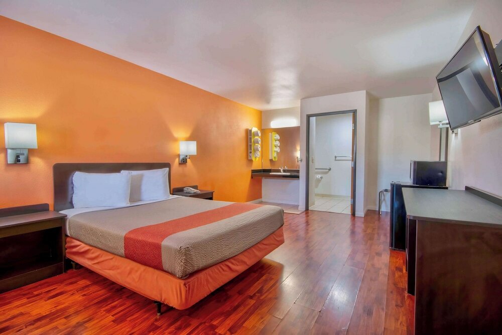 Фото Motel 6 Santa Nella, Ca - Los Banos