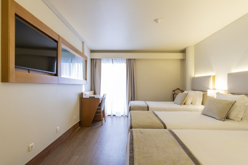 Фото Comfort Inn Ponta Delgada