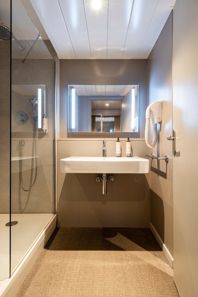 Фото 15338315024