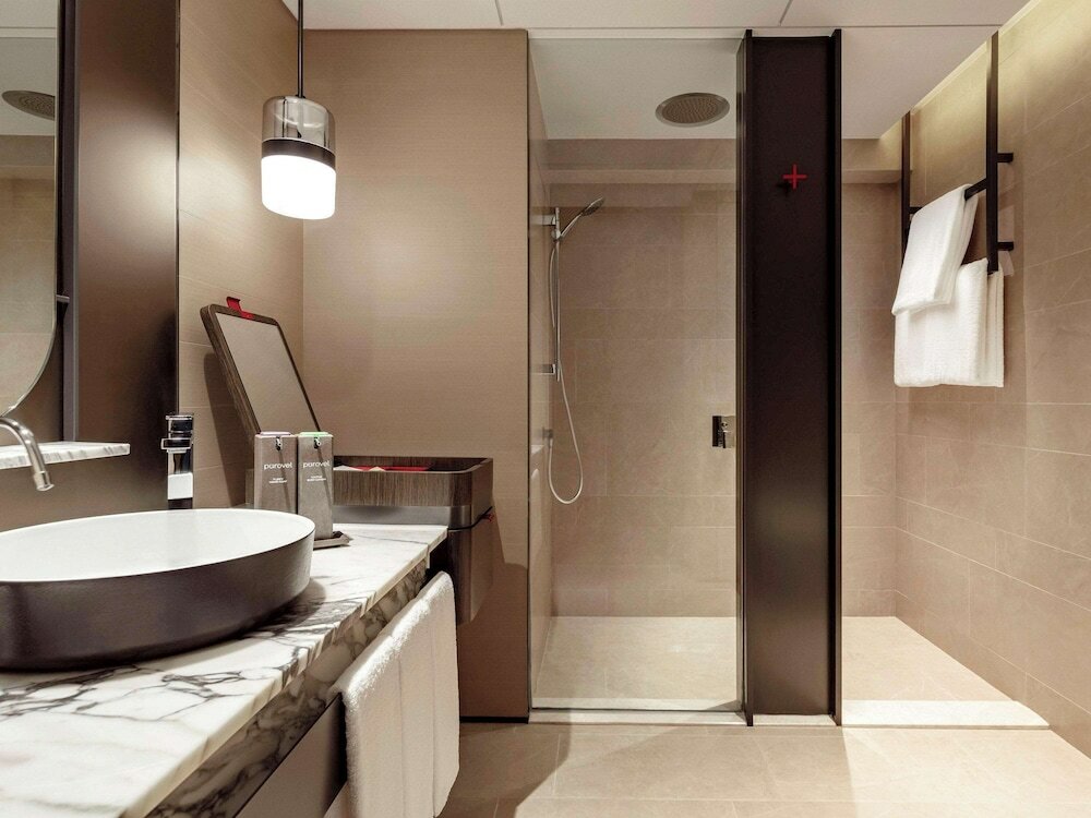 Фото Swissotel The Stamford, Singapore