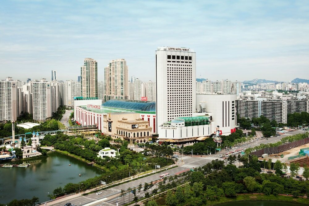 Фото Lotte Hotel World