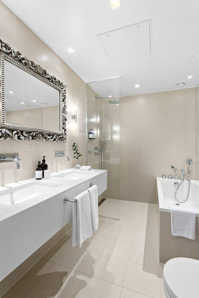 Фото Continental