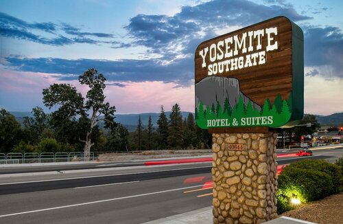 Гостиница Yosemite Southgate Hotel & Suites