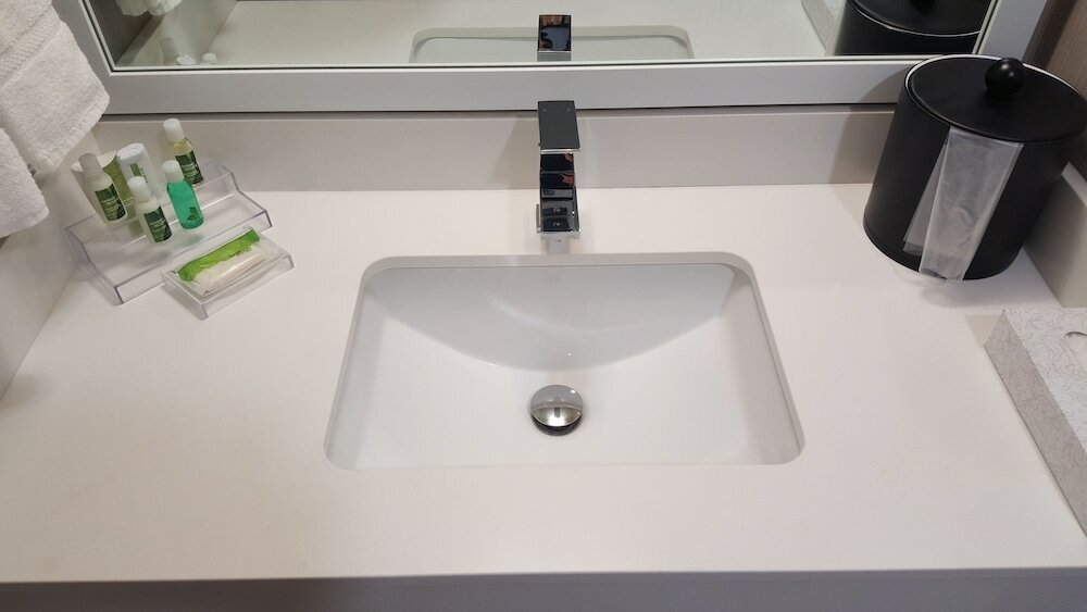 Фото Coast West Edmonton Hotel & Conference Centre