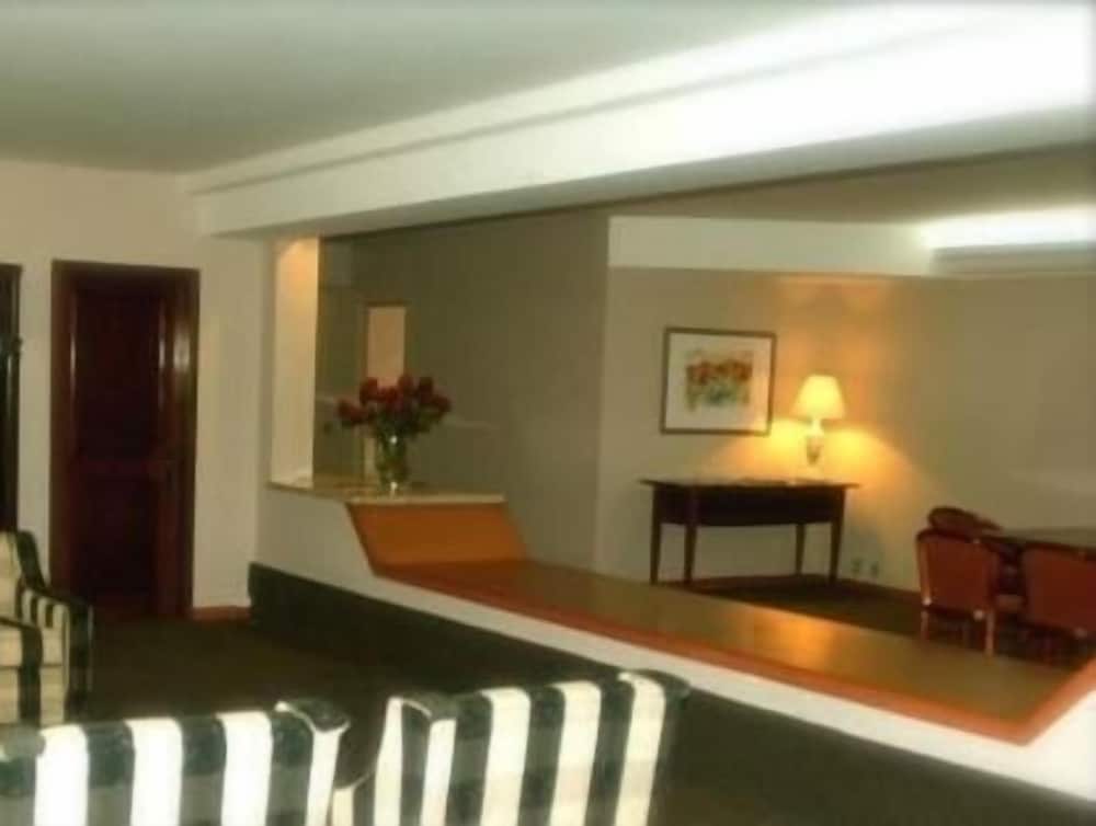 Фото Duque Center Hotel