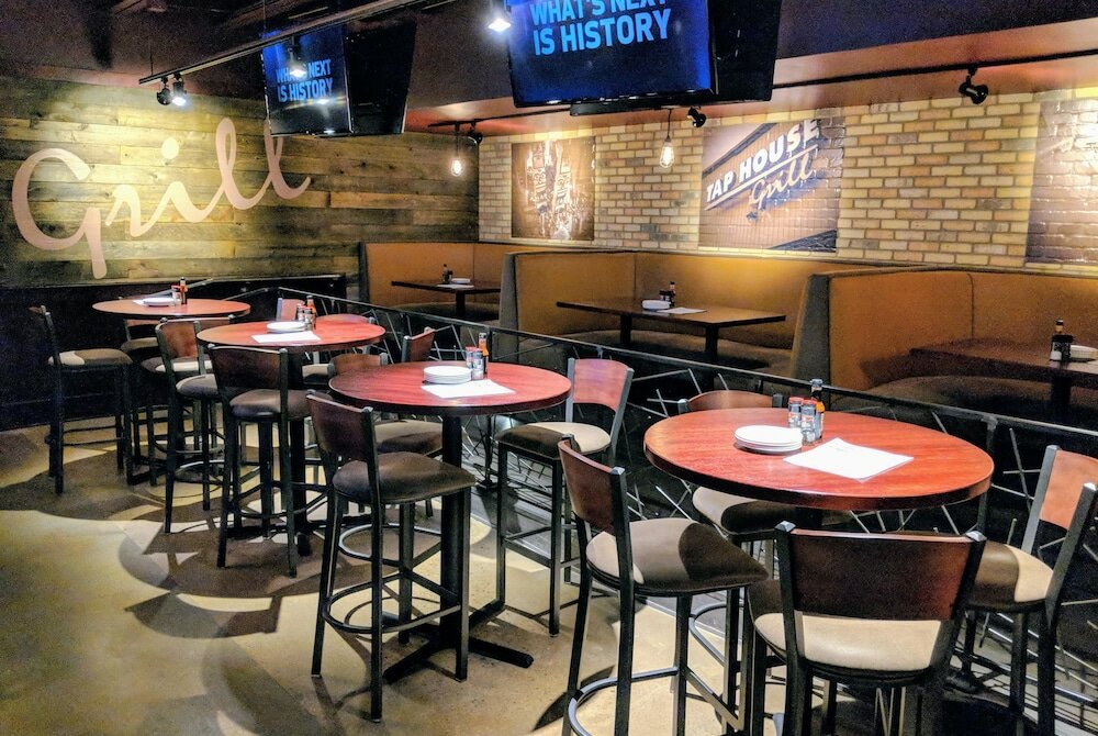 Фото Ramada Plaza by Wyndham Chicago North Shore