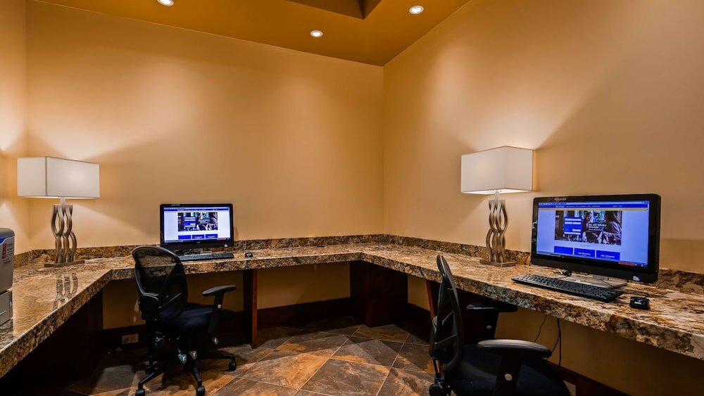 Фото Best Western Plus Barclay Hotel