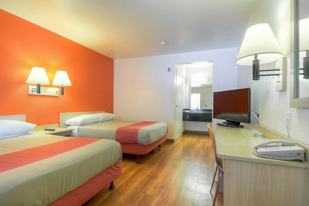 Фото Motel 6 El Cajon, Ca - San Diego