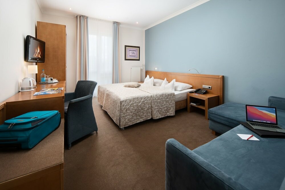 Фото Hotel Baseler Hof