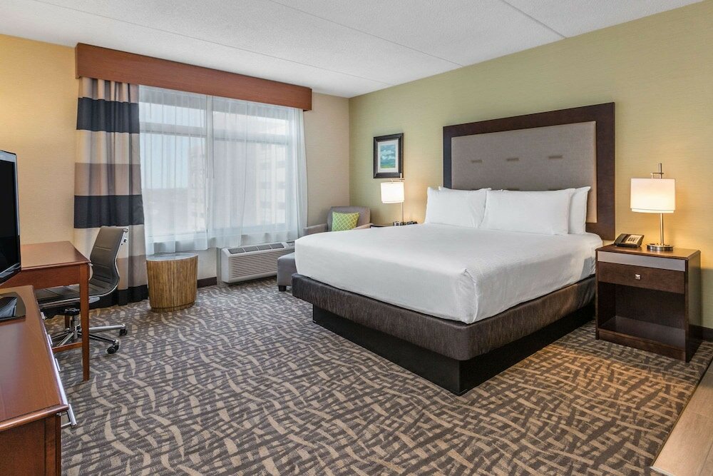 Фото Wyndham Garden Buffalo Downtown