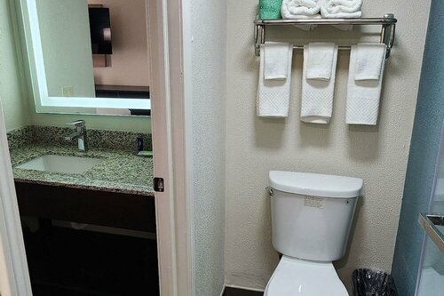 Гостиница Days Inn Olathe Medical Center в Гарднере
