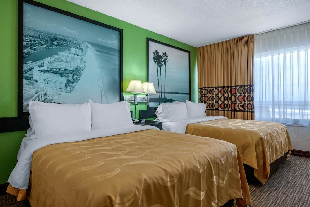 Фото Отель Renaissance Daytona Beach Oceanfront