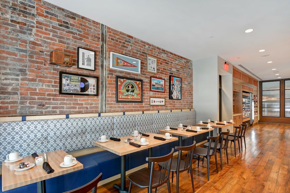 Фото The Cincinnatian Hotel Curio Collection by Hilton