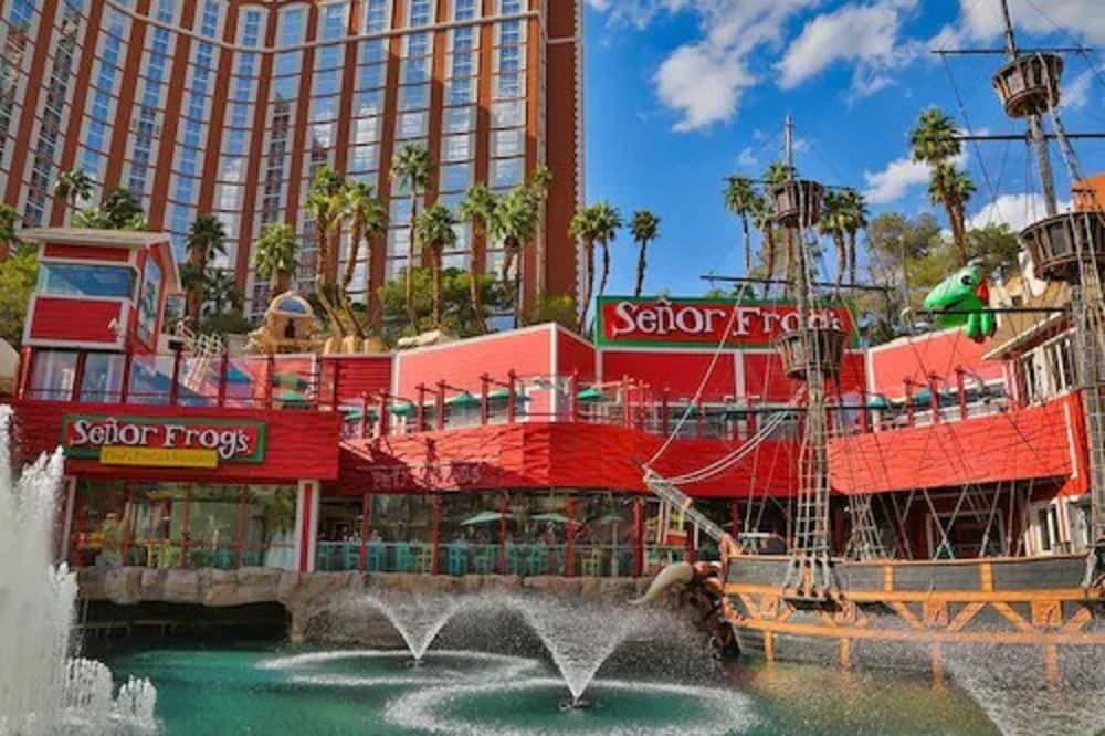 Фото Treasure Island - Ti Hotel & Casino, a Radisson Hotel