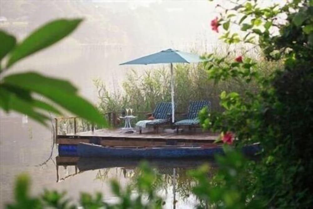 Фото Moontide Guest Lodge