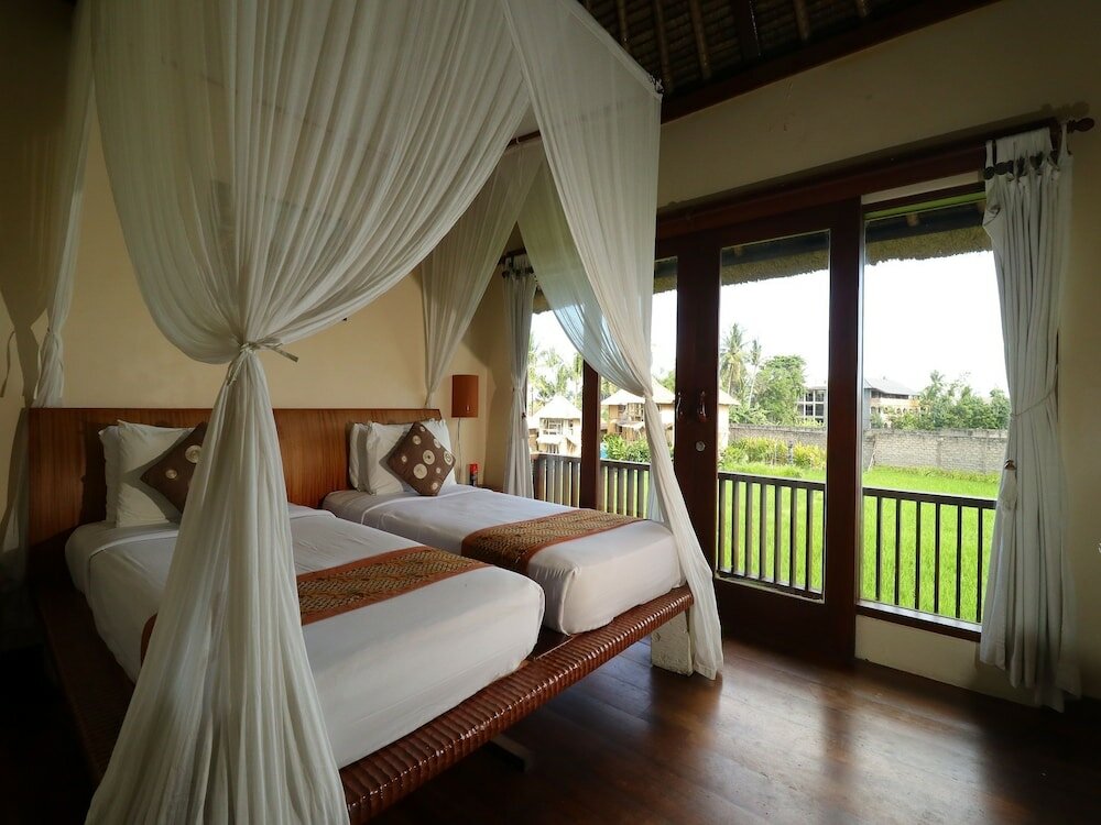 Фото 194778772671