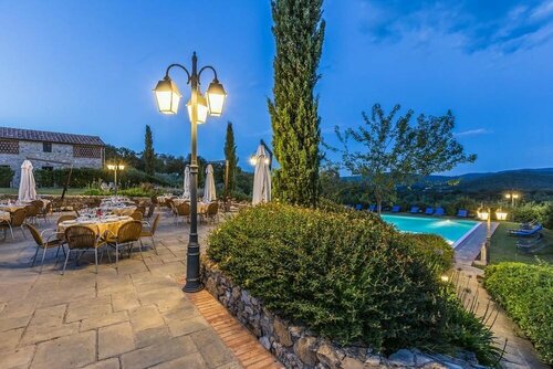 Гостиница Poggio Cennina Resort