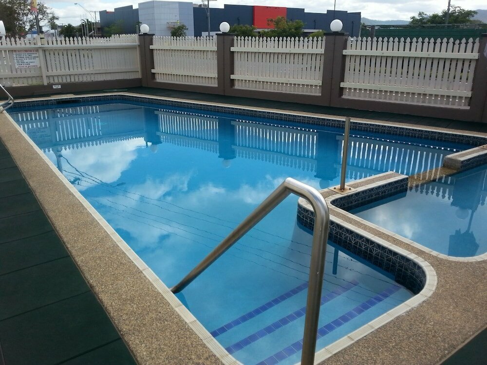 Hotel Golden Fountain Motel, Rockhampton, photo