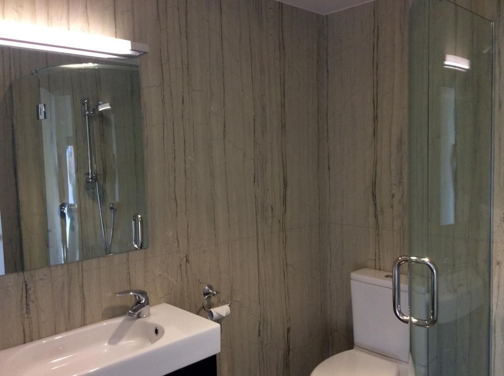 Фото Golf Course Road Chalets