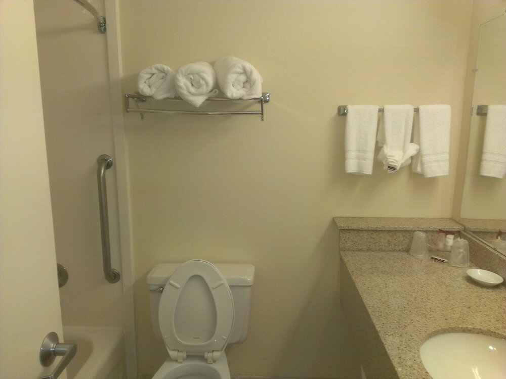 Фото Hotel I-64 Richmond