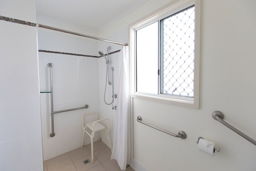 Фото Kirra Beach Tourist Park