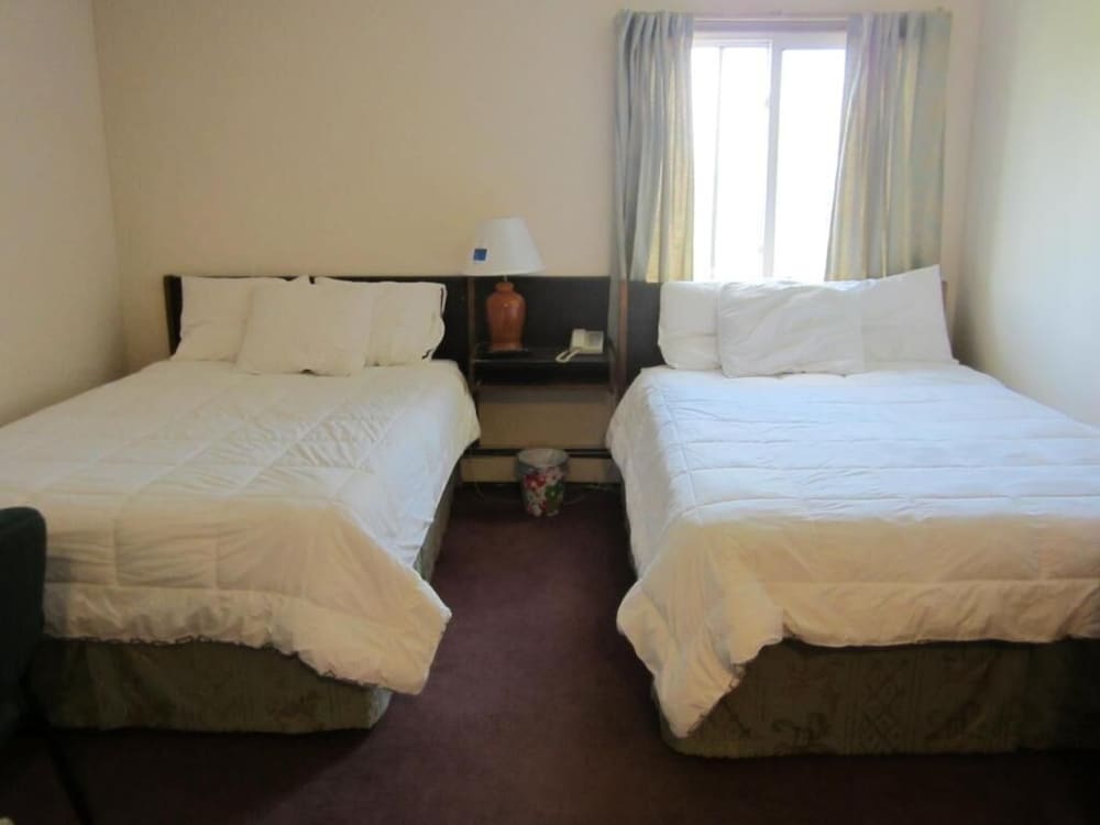 Фото Airport Inn