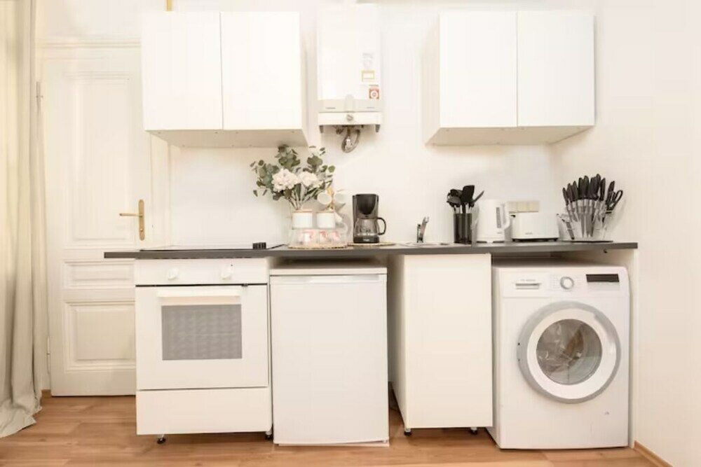 Фото City Apartment - 5 min to Metro