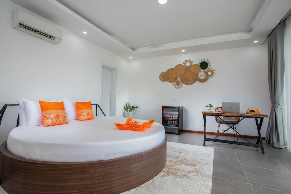 Фото Wonderland Suites and Resort