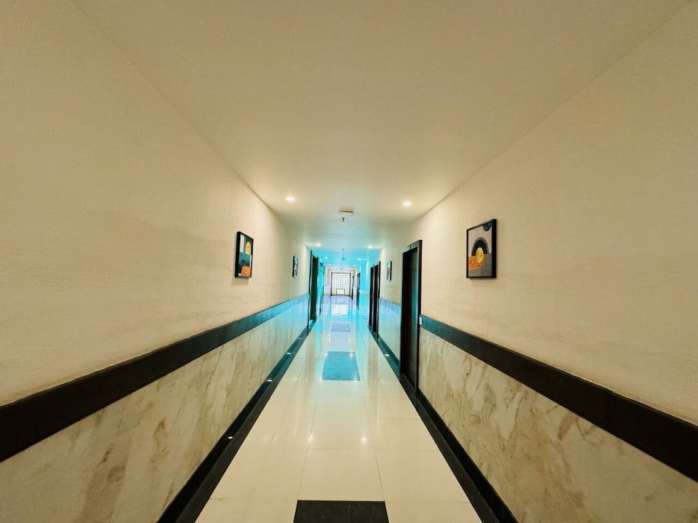 Фото Anroute Stays City Center