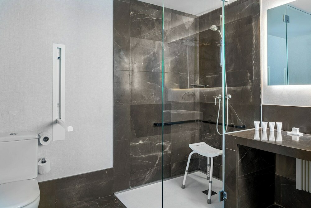 Фото Ac Victoria Suites