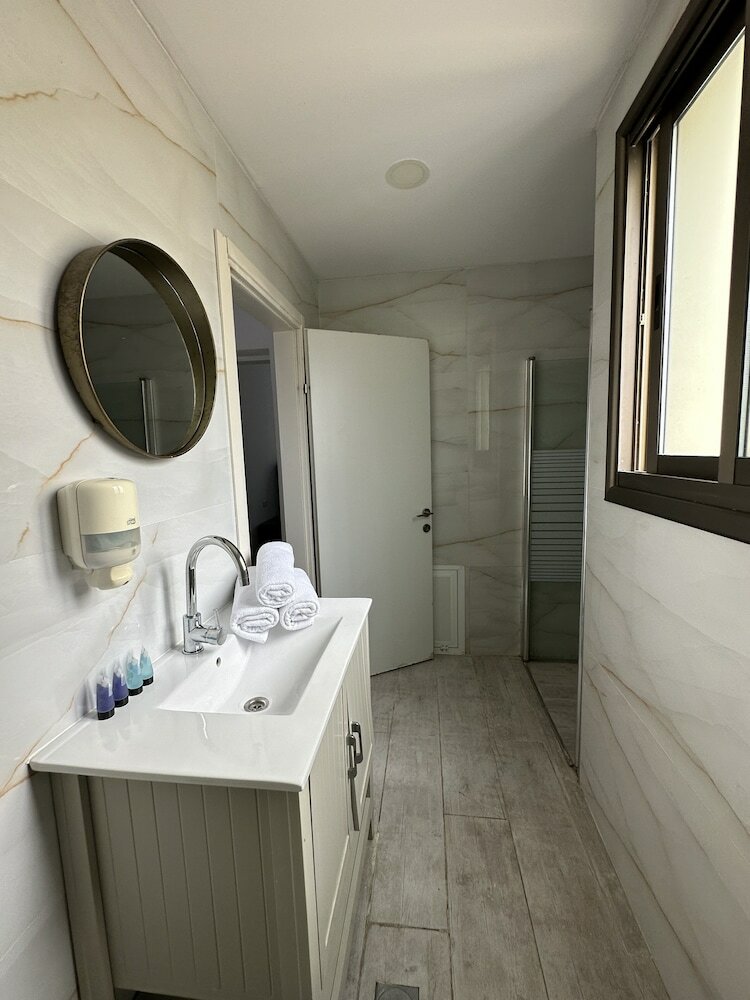 Фото Ha-Yarkon Forty One