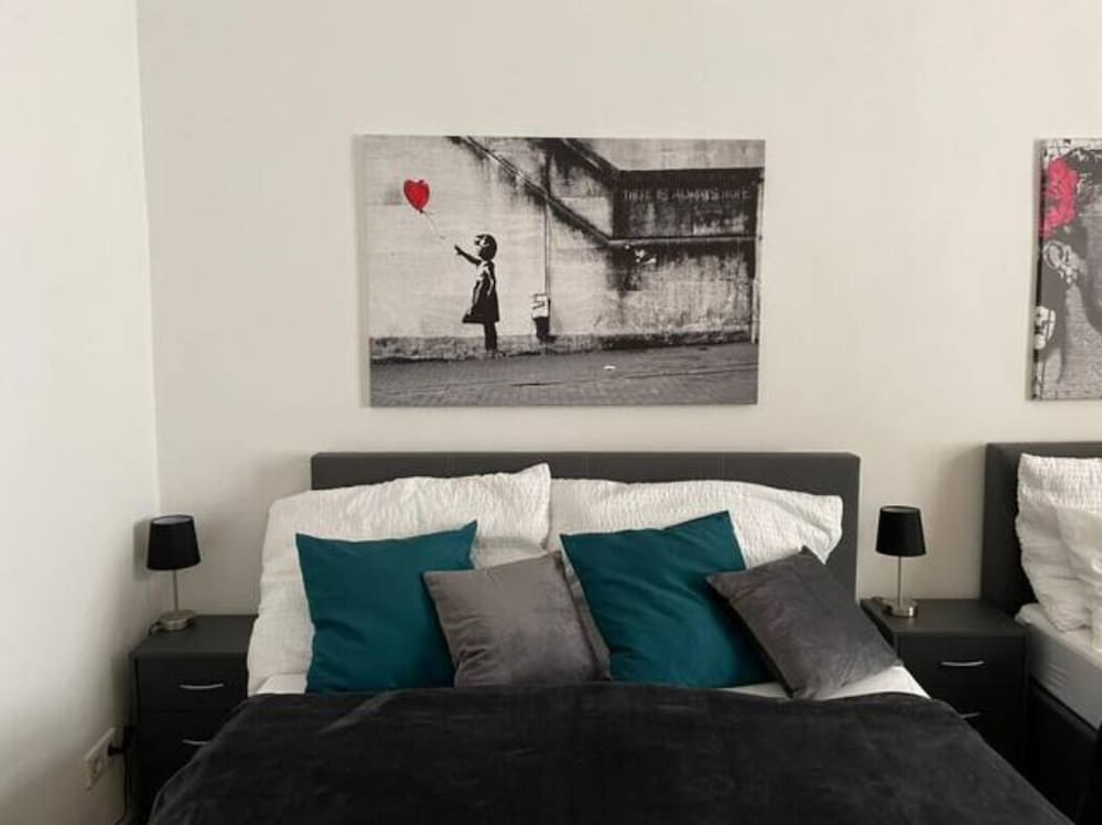 Фото Designer Apartment - 5 min to Center