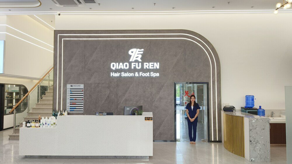 Фото LC International Hotel